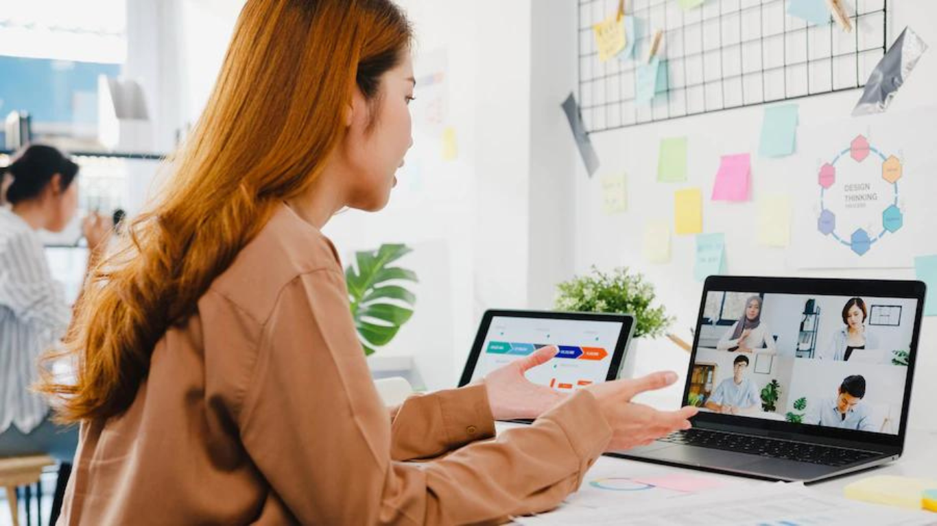 Read more about the article 5 Reasons Why Businesses Need to Embrace Video Interviews